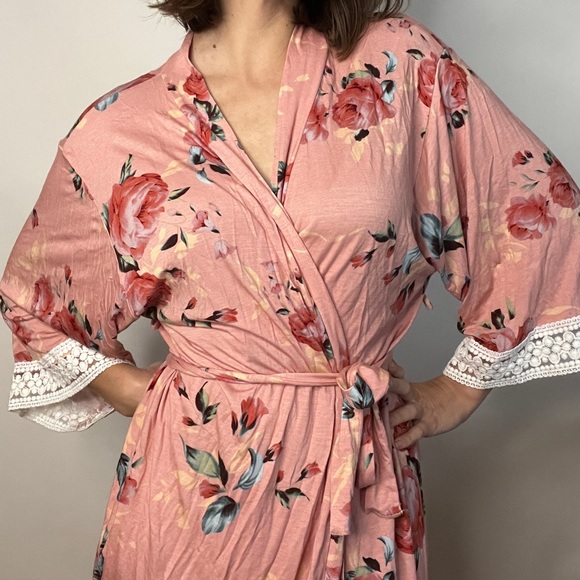 Pinkblush Super Soft Pink Robe - Picture 3 of 10